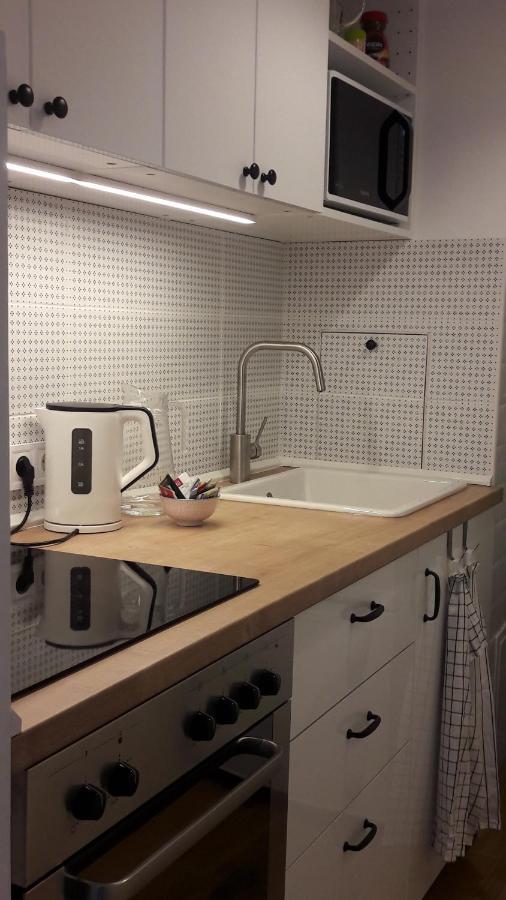 Liliom Apartment With Free Parking Space ブダペスト エクステリア 写真